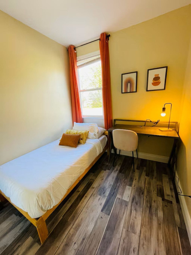 Room 4, Comfort Home Stays in Niagara Benchlands, Niagara