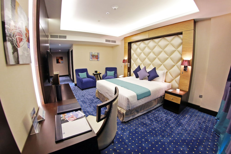 Bedroom 4, Armada Avenue Hotel (EX Armada Bluebay Hotel), Dubai
