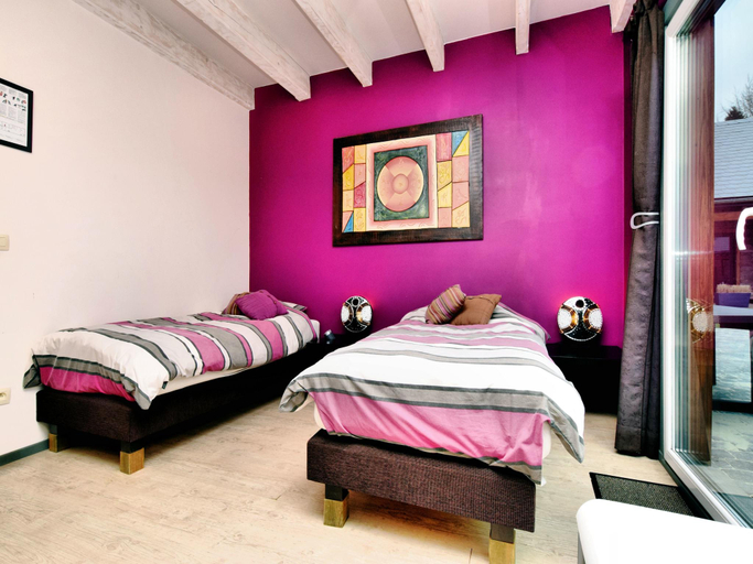 Bedroom 3, Beautiful villa with heated outdoor pool, Luxembourg