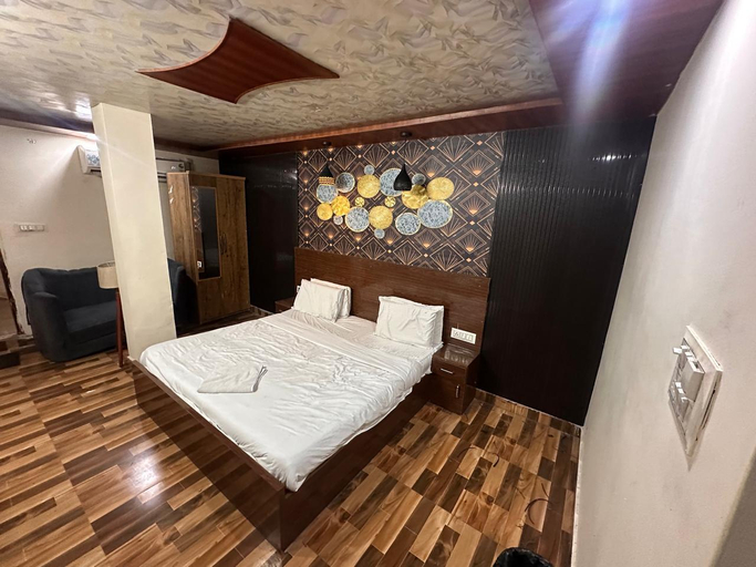 Bedroom 5, Hotel Red Valvet, Faridabad