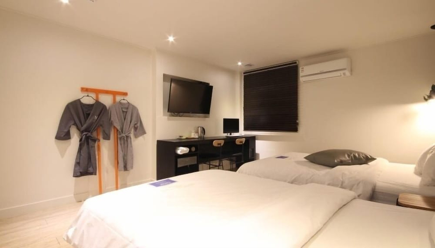 Bedroom 4, Busan Haeundae Hotel A, Haeundae