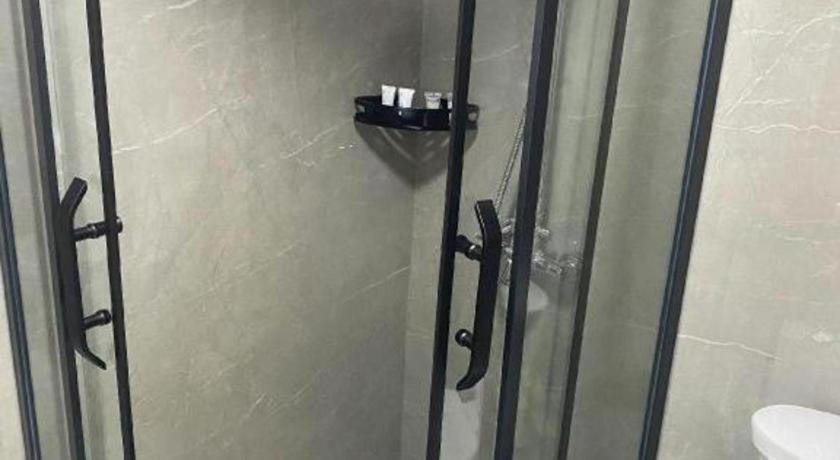 Bathroom 3, Wuhan Yamao Hengsheng Hotel, Wuhan