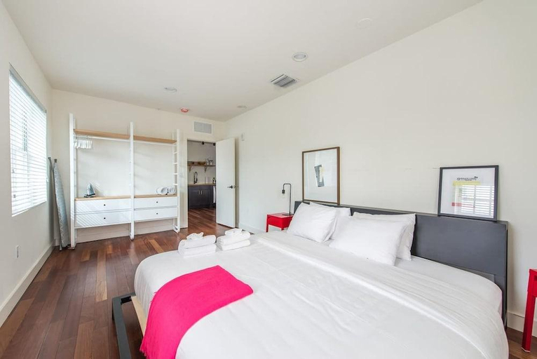 Exterior view 2, 3 Bedrooms I Sleeps 8 I Best Value in South Beach, Miami-Dade
