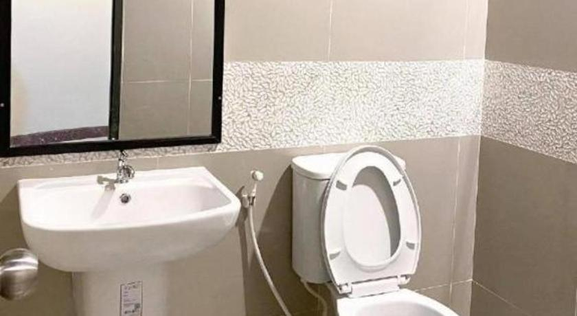 Bathroom 4, Green forest resort, Muang Nakhon Ratchasima