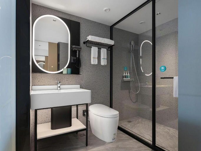 Bathroom 3, City Comfort Inn Wuzhou Municipal Square, Wuzhou