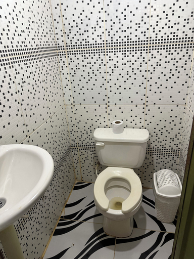 Bathroom, Hospedaje Reina Arriera Amazonas, Leticia