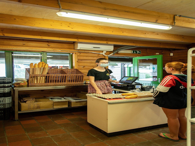 Facilities 4, Cozy Chalet with Scenic, Luxembourg