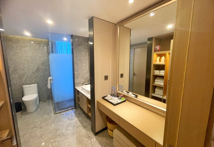Bathroom 3, Wyndham Garden Hohhot Saihan, Hohhot