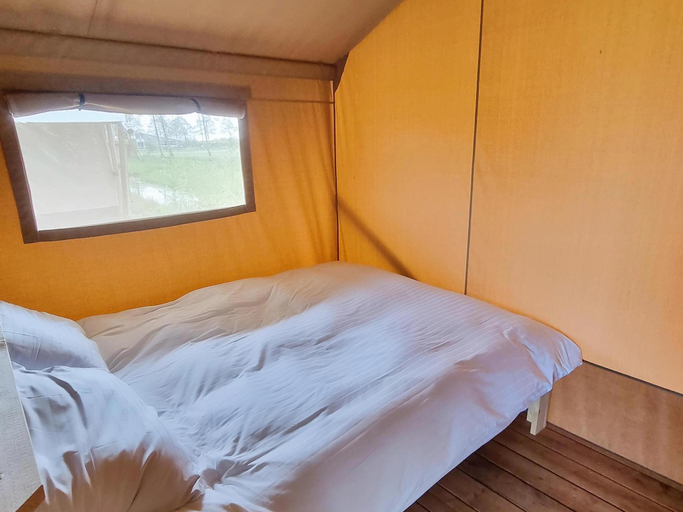 Bedroom 1, Luxury glamping near the Frisian waters, Smallingerland