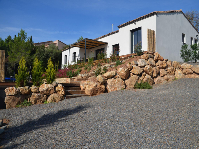 Exterior view 4, Stylish villa in Beaufort with private pool, Hérault