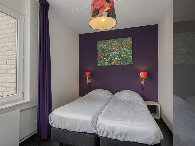 Bedroom, Charming Villa in Natural Surroundings, Arcen en Velden