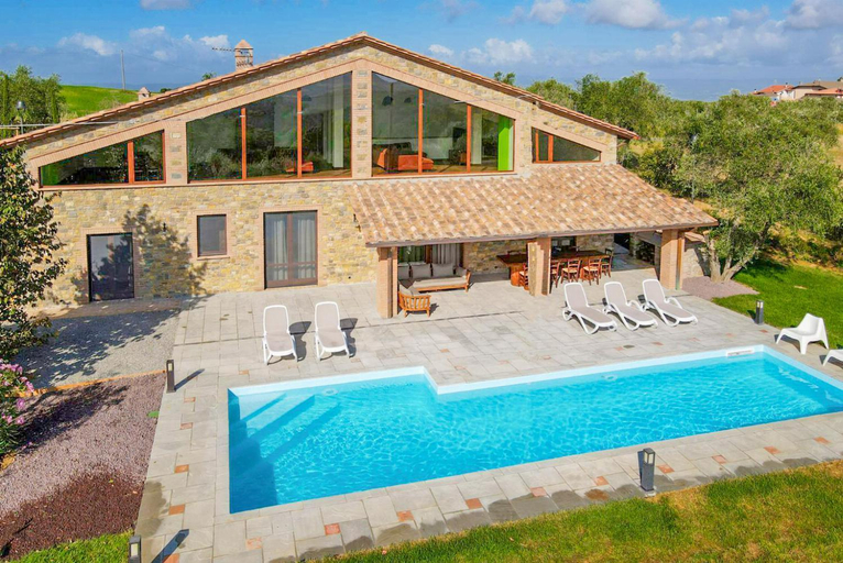 Sport & Beauty 3, Villa Il Girasole, Terni