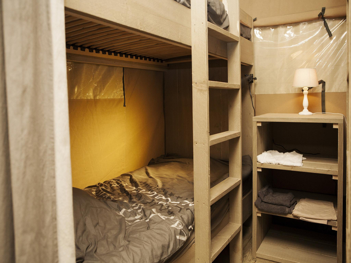 Bedroom 4, Safari Tent in Netherlands with Private Terrace, Barneveld