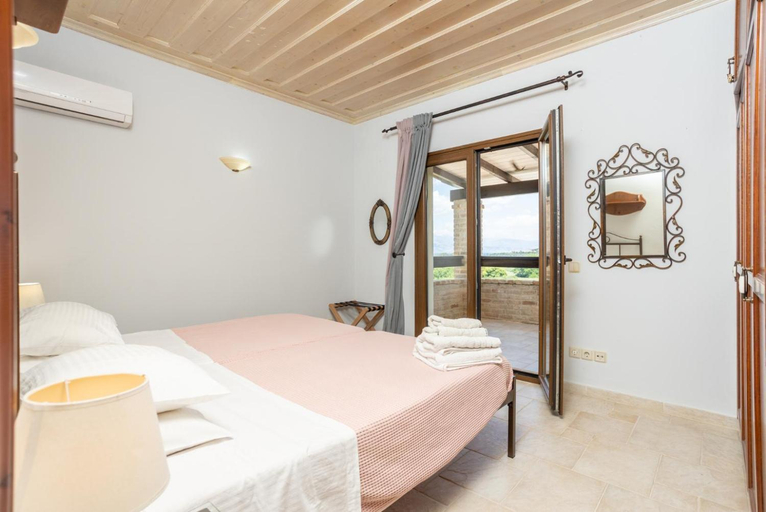 Bedroom 2, Villa Zacharenia, Ionian Islands