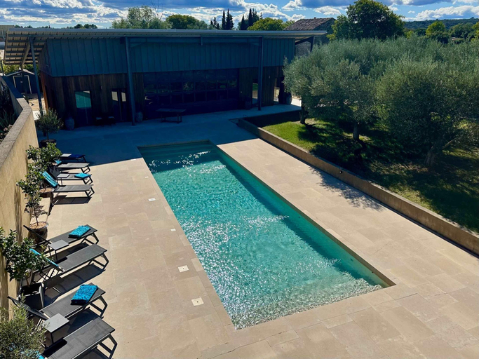 Swimming pool 5, Provencal Villa with Garden & Pool, Gard