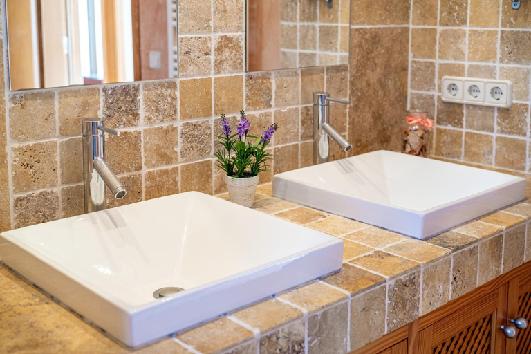 Bathroom 3, Villa Almeda, Baleares
