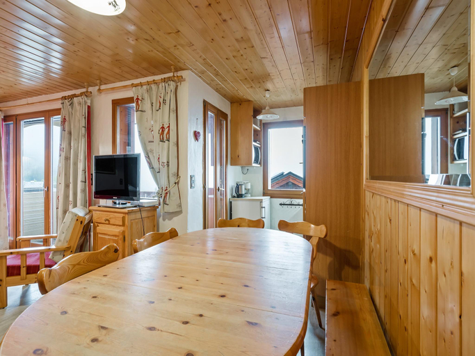 Food & Drinks, Magnificent chalet with balcony, Savoie