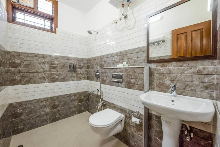 Bathroom 3, Casa Oro, Bangalore