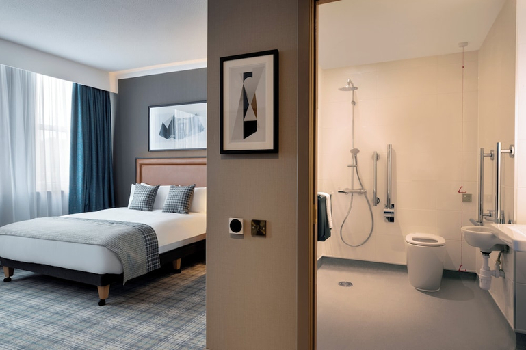 Bedroom 2, Leonardo Royal Hotel Edinburgh, Edinburgh