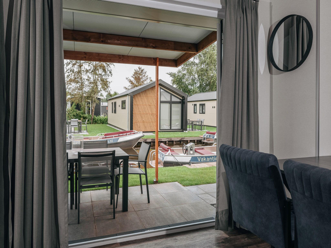 View, Fenced Garden Family Chalet, Steenwijkerland