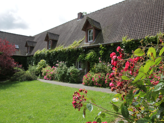 Reception, Chalet in France near the Beach & Pool, Somme