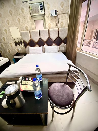 Others 4, Swaran hotel, Amritsar
