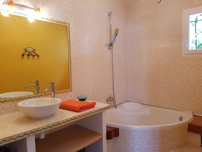 Bathroom 4, Courry Views Pool  Nature, Gard