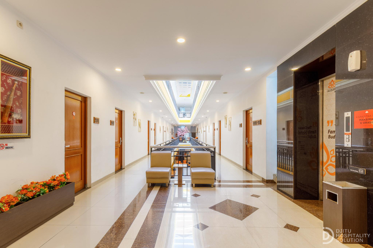 Public Area 2, Alqueby Hotel Near Kiara Artha Park & Trans Studio Mall, Bandung