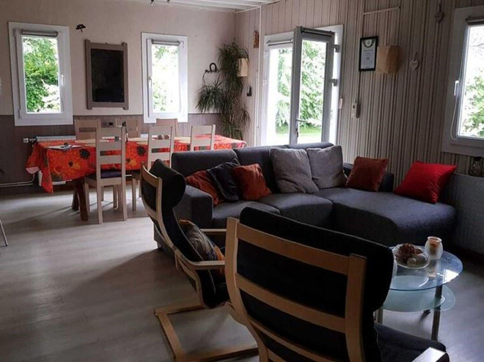 Others 5, Charming Chalet in Transinne, Luxembourg
