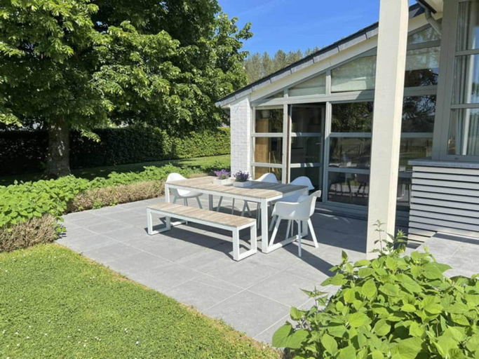 Balcony/terrace, Cozy Nature Chalet for 8 Guests, Namur