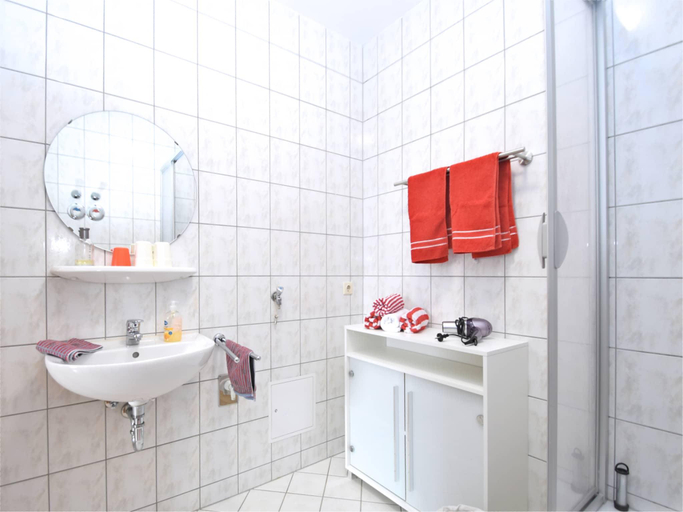 Bathroom 3, Villa in Borstendorf nahe Erzgebirge, Erzgebirgskreis