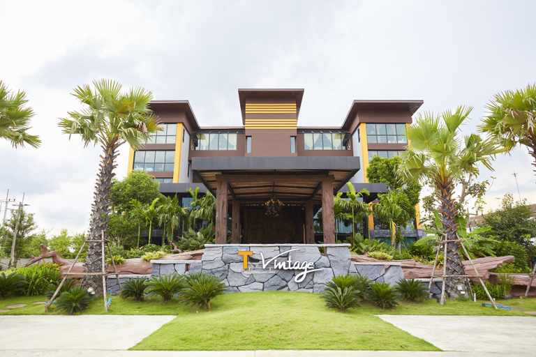 Exterior & Views, T Vintage Hotel, Bang Khla