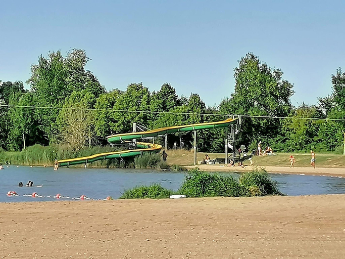 Surrounding environment 5, Lakeside 2BR Chalet for Four, Vienne