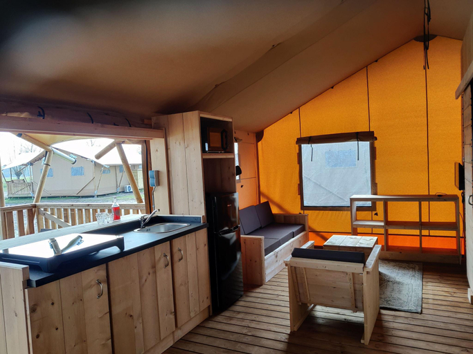 Others 5, Flevoland Glamping Escape, Noordoostpolder