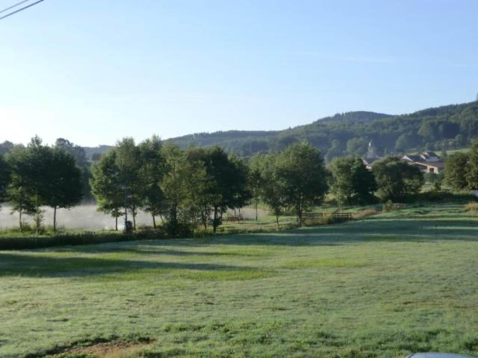 Surrounding environment 3, Lakefront Glamping w/ Pets, Vosges
