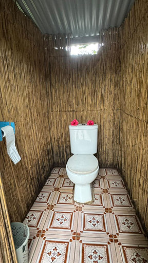 Bathroom, Tanna Volcano View Tree House, Whitesands