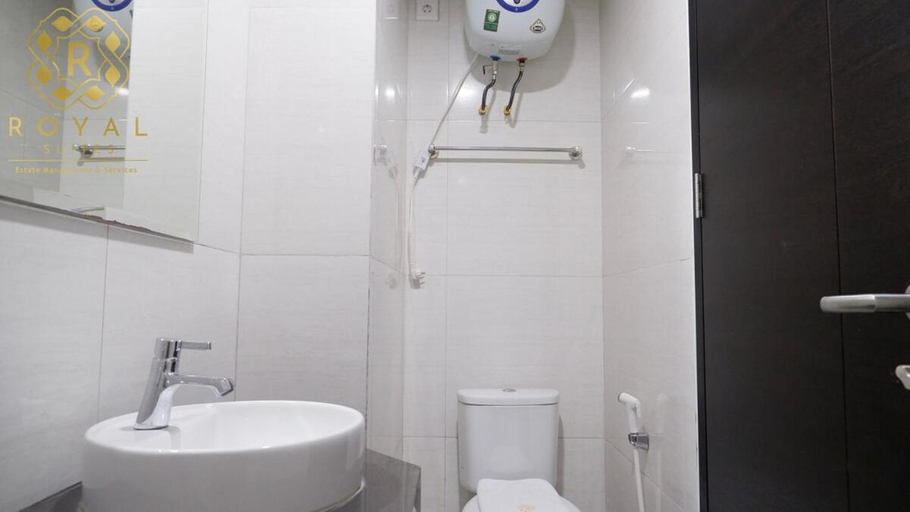 Bathroom, Royal Suites Studio 38ZX - Citra Plaza Nagoya Apartment, Batam