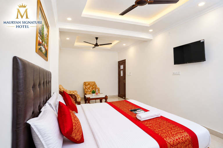 Bedroom 3, Mauryan Signature hotel Near Yashobhoomi, Delhi