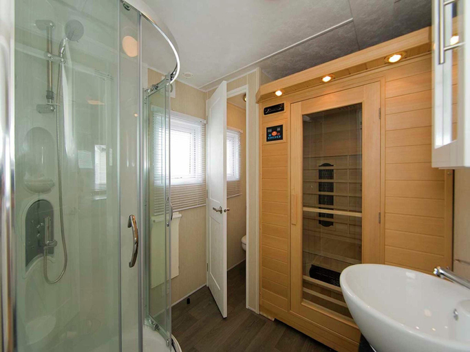 Bathroom, Chalet by De Regge with Sauna, Wierden