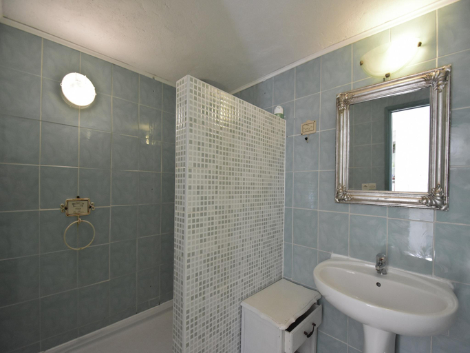 Bathroom 4, Villa in Frejus With Pool Near Beach, Var