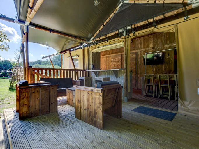 Others 4, Glamping Tent in Tranquil Park, Dalfsen