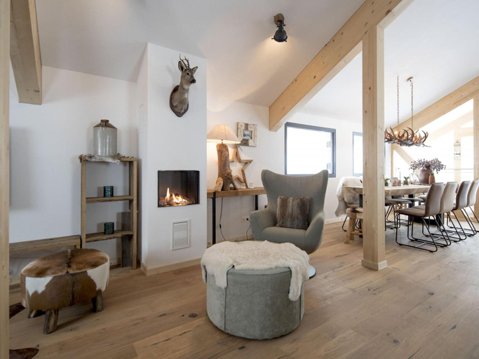 Others 4, Lovely chalet with sauna, Liezen