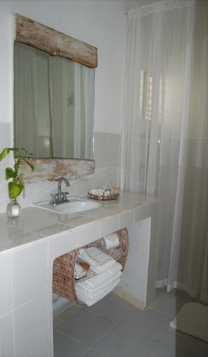 Bathroom 3, Casa Del Viento, Lázaro Cárdenas