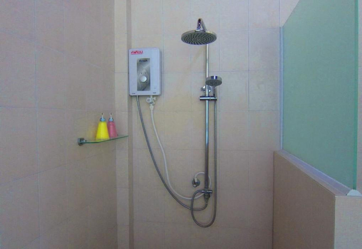 Bathroom 3, Hongte Khaolak Resort, Takua Pa