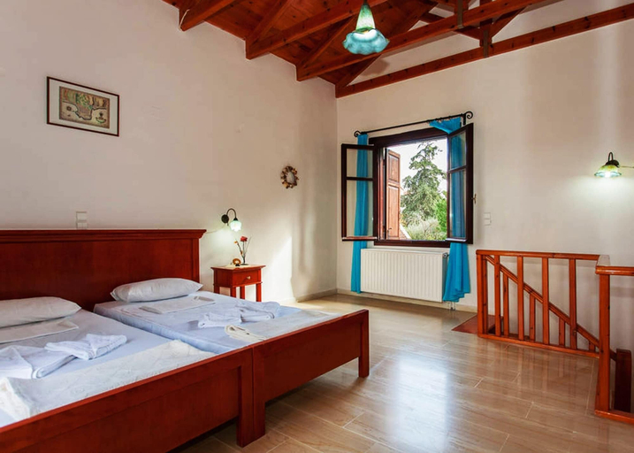 Room 2, House in Small Village Close to Beaches, Crete