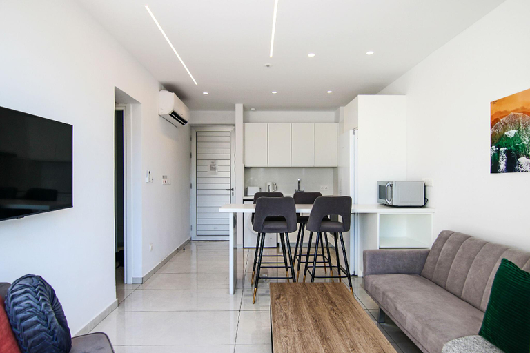 Others 4, Phaedrus Living: Seaside Executive Flat Harbour 101