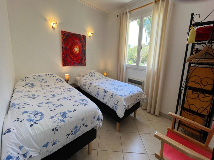 Bedroom 3, Villa in Caunes-Minervois with Private Pool, Aude