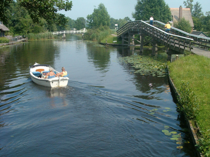 Others 3, Waterfront Villa with Private Jetty, Steenwijkerland