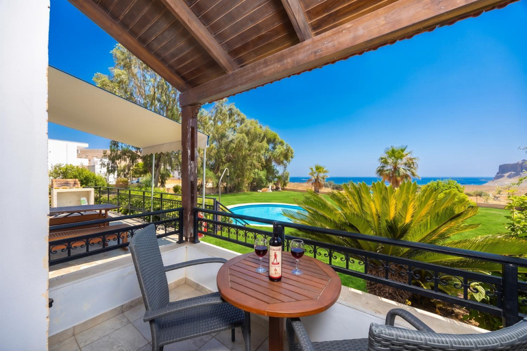 Others 5, Villa Pebble, South Aegean