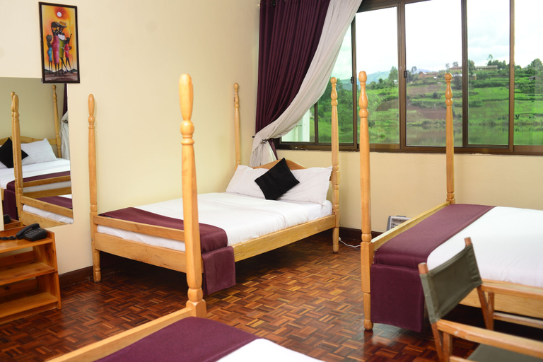 Bedroom 4, Bunyonyi Safaris Resort, Ndorwa